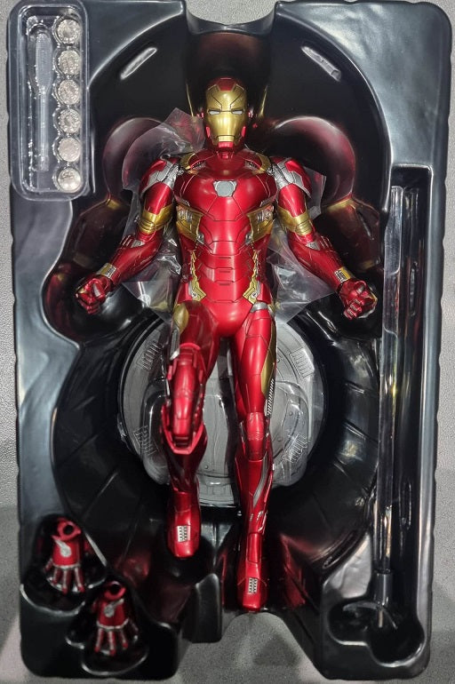 PRE-LOVED - Hot Toys - Captain America Civil War - PPS003: Iron Man Mark XLVI Power Pose