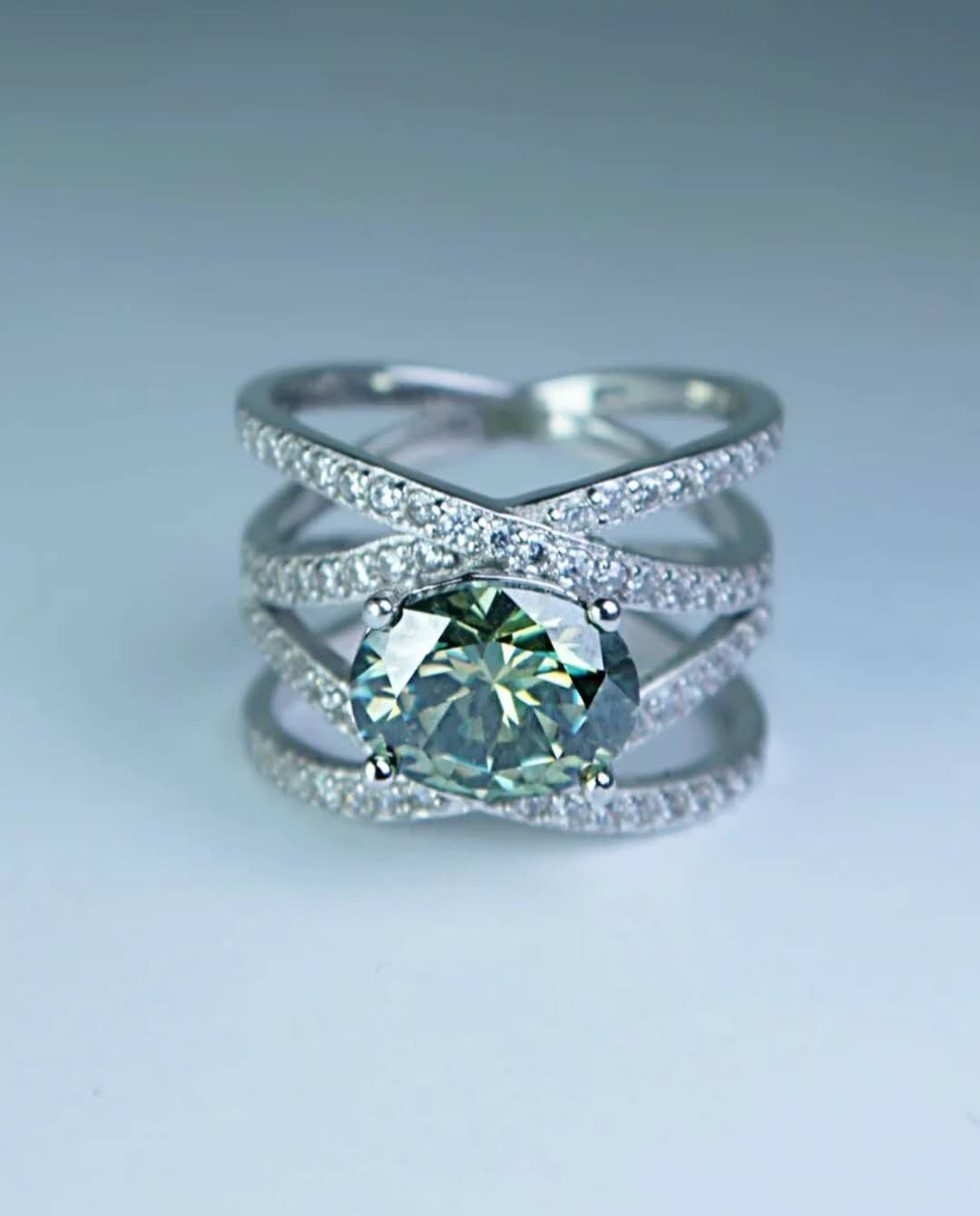 2.0ct Moissanite / 925 Silver Ring - Elysian Verde Cross Band Ring
