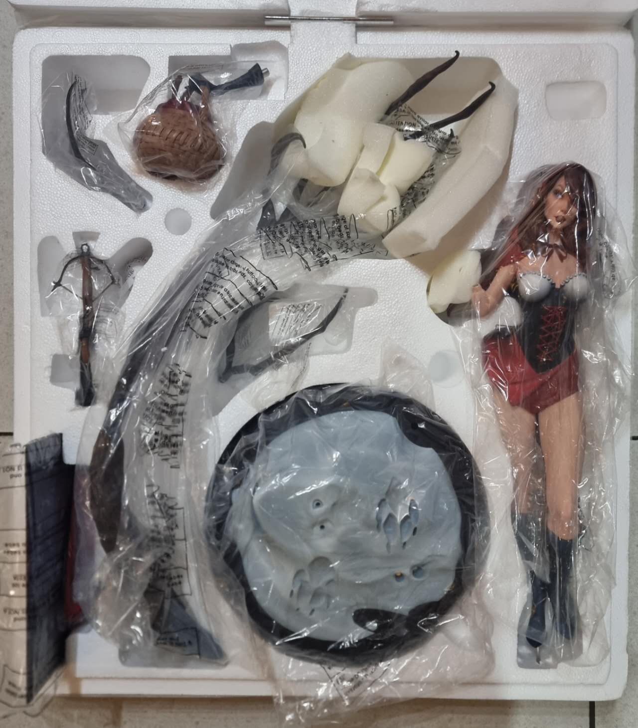 PRE-LOVED - Sideshow Collectibles - 2005521 - Red Riding Hood - EXCLUSIVE EDITION