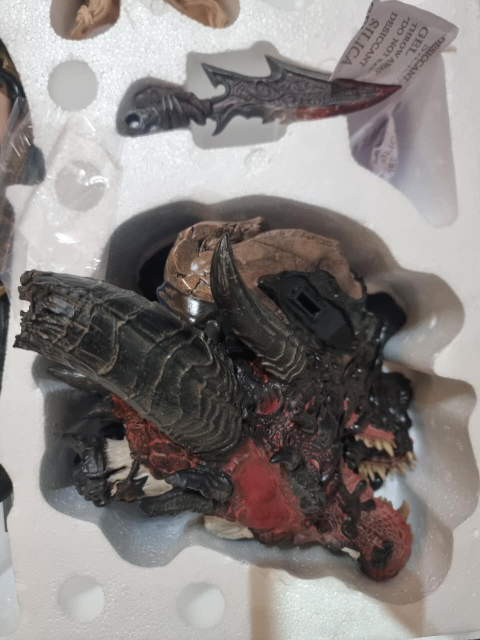 PRE-LOVED - Sideshow Collectibles - 300752 - Dragon Slayer: Warrior Forged in Flame