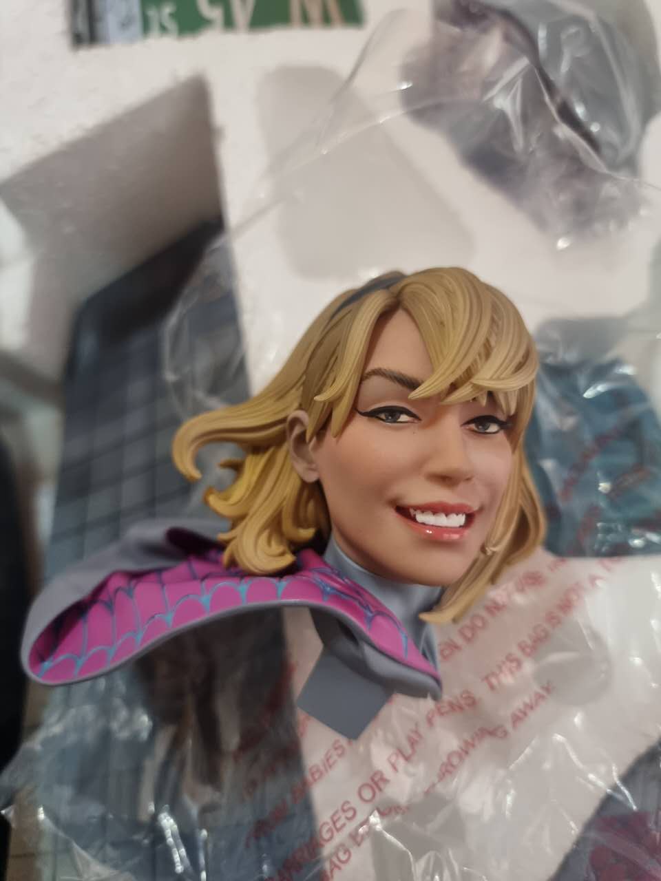 PRE-LOVED - SIDESHOW COLLECTIBLES - 3004911 - GHOST-SPIDER PREMIUM FORMAT (EXCLUSIVE)