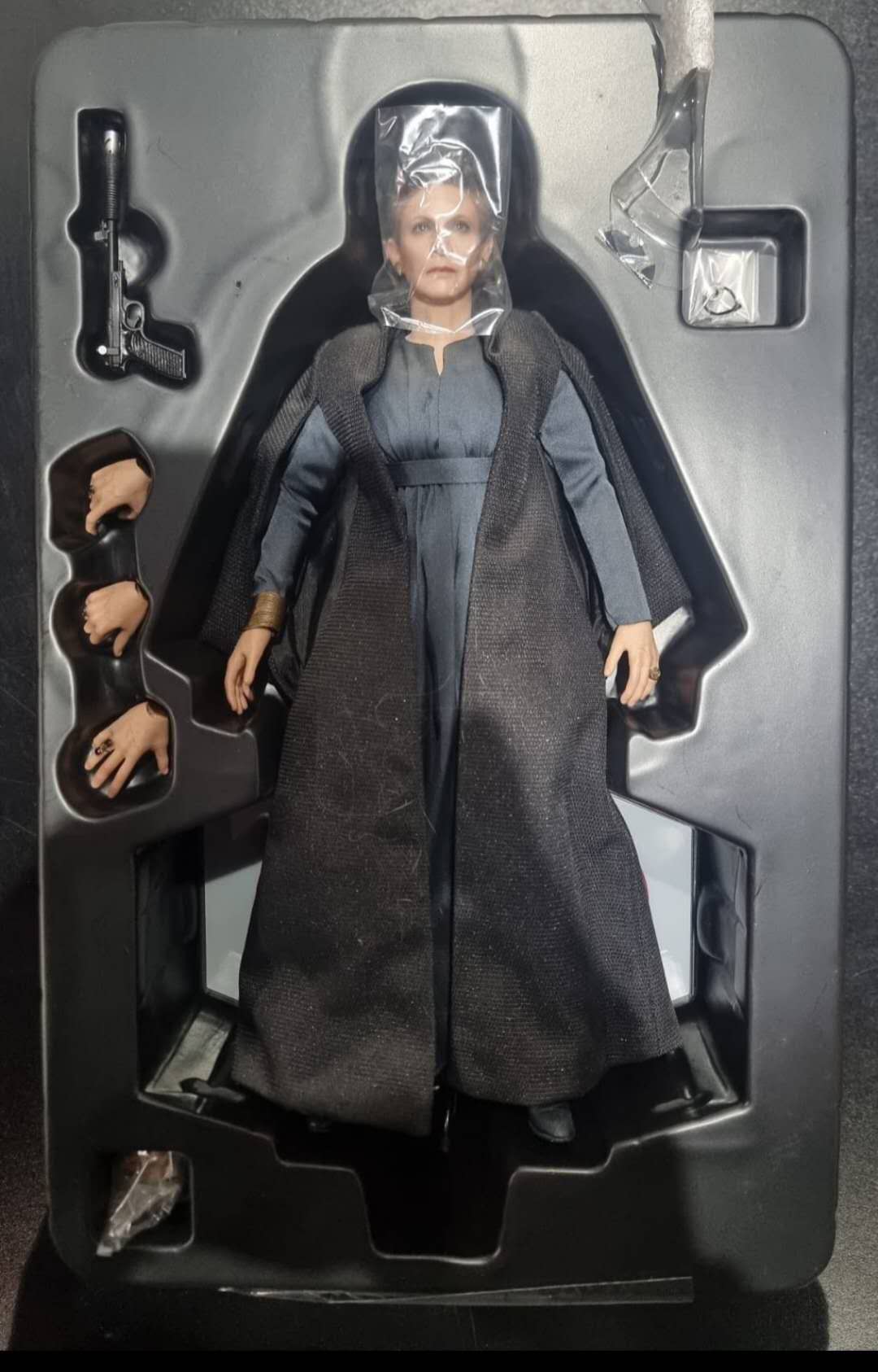 PRE-LOVED - Hot Toys - MMS459 - Star Wars: The Last Jedi: Leia Organa
