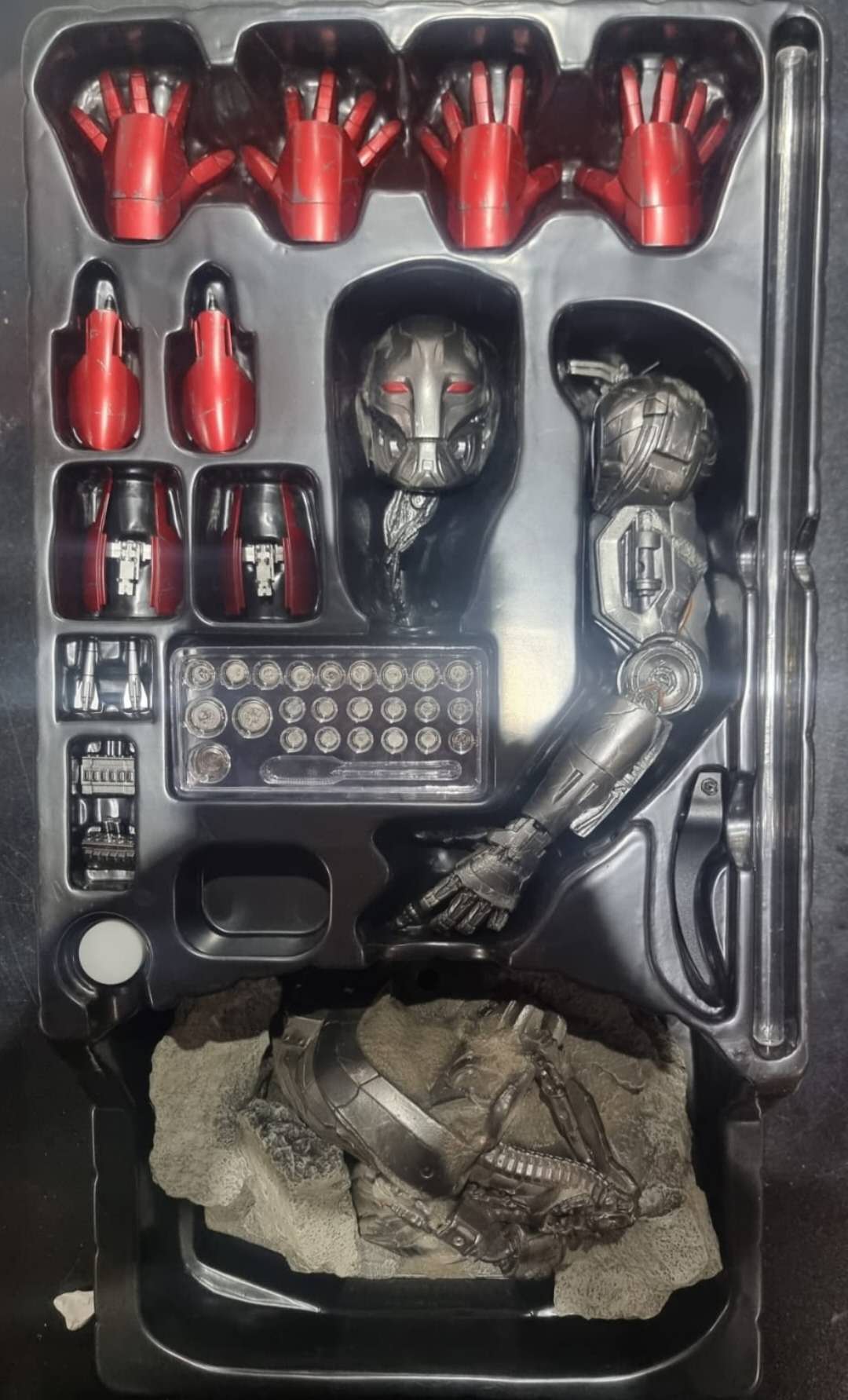 PRE-LOVED - Hot Toys - QS005 - Avengers: Age of Ultron: 1/4 Scale Iron Man Mark 43