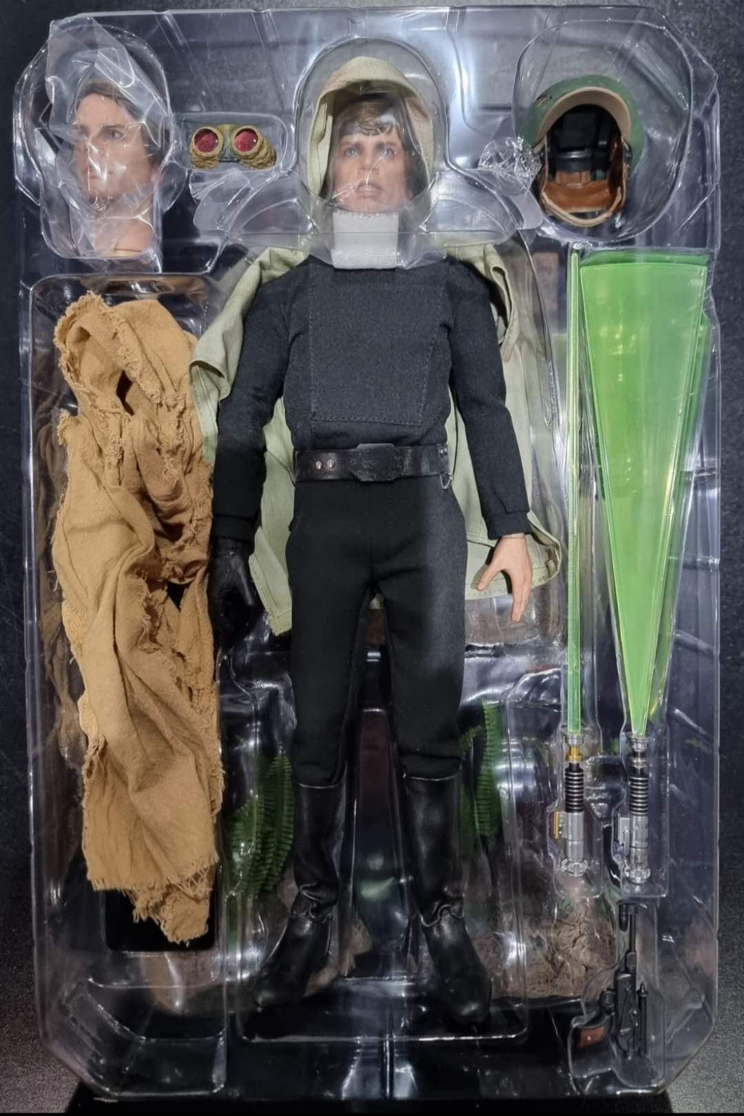 PRE-LOVED - Hot Toys - MMS517 - Star Wars: Luke Skywalker (Deluxe Version)