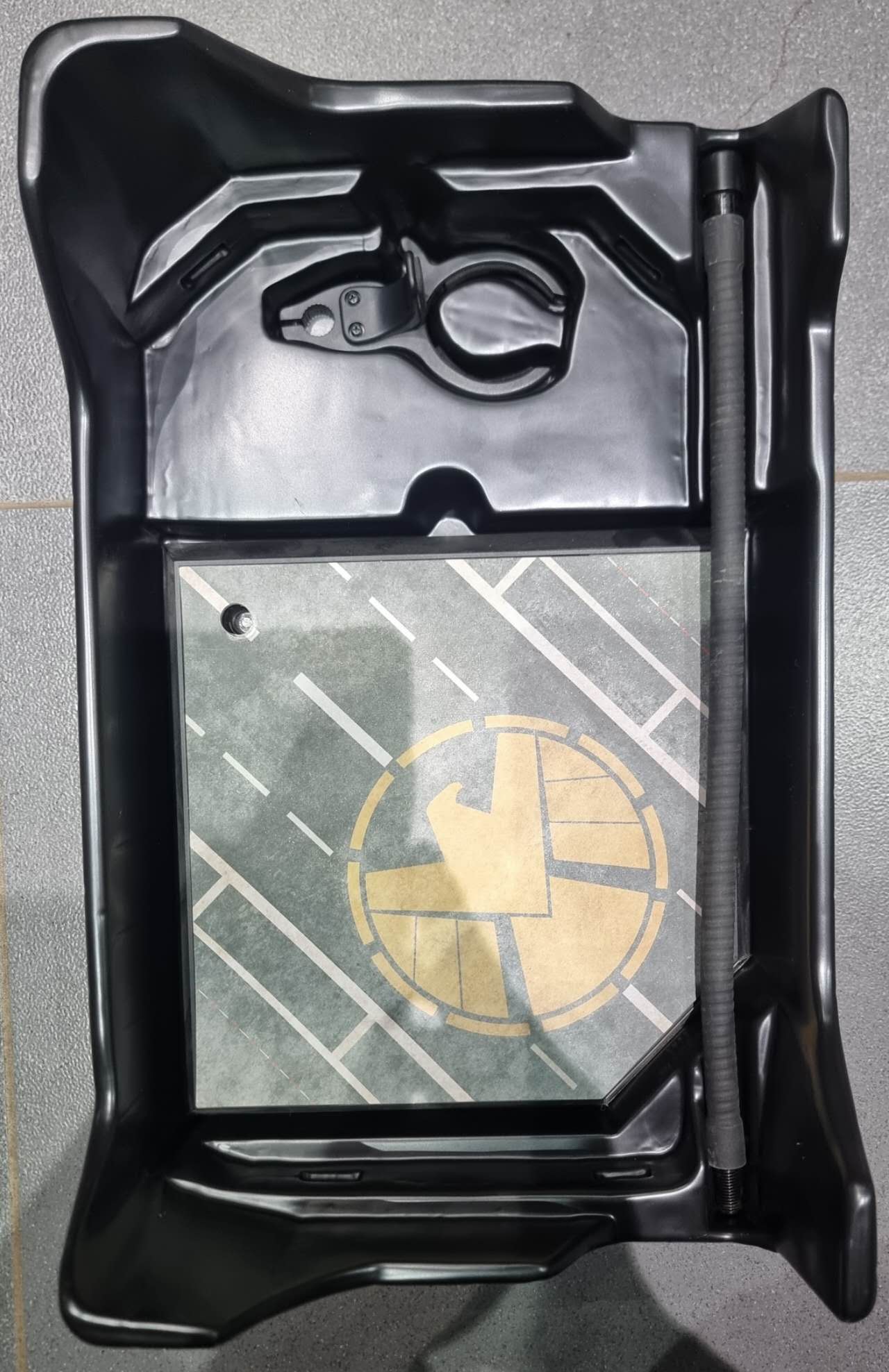 PRE-LOVED - Hot Toys - MMS245 - Captain America The Winter Soldier: Falcon