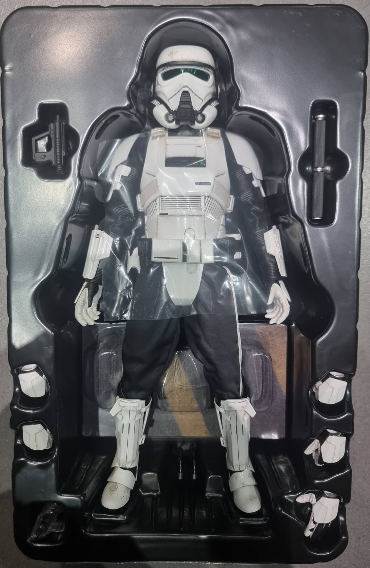 PRE-LOVED - Hot Toys - MMS494 - Solo: A Star Wars Story – Patrol Trooper