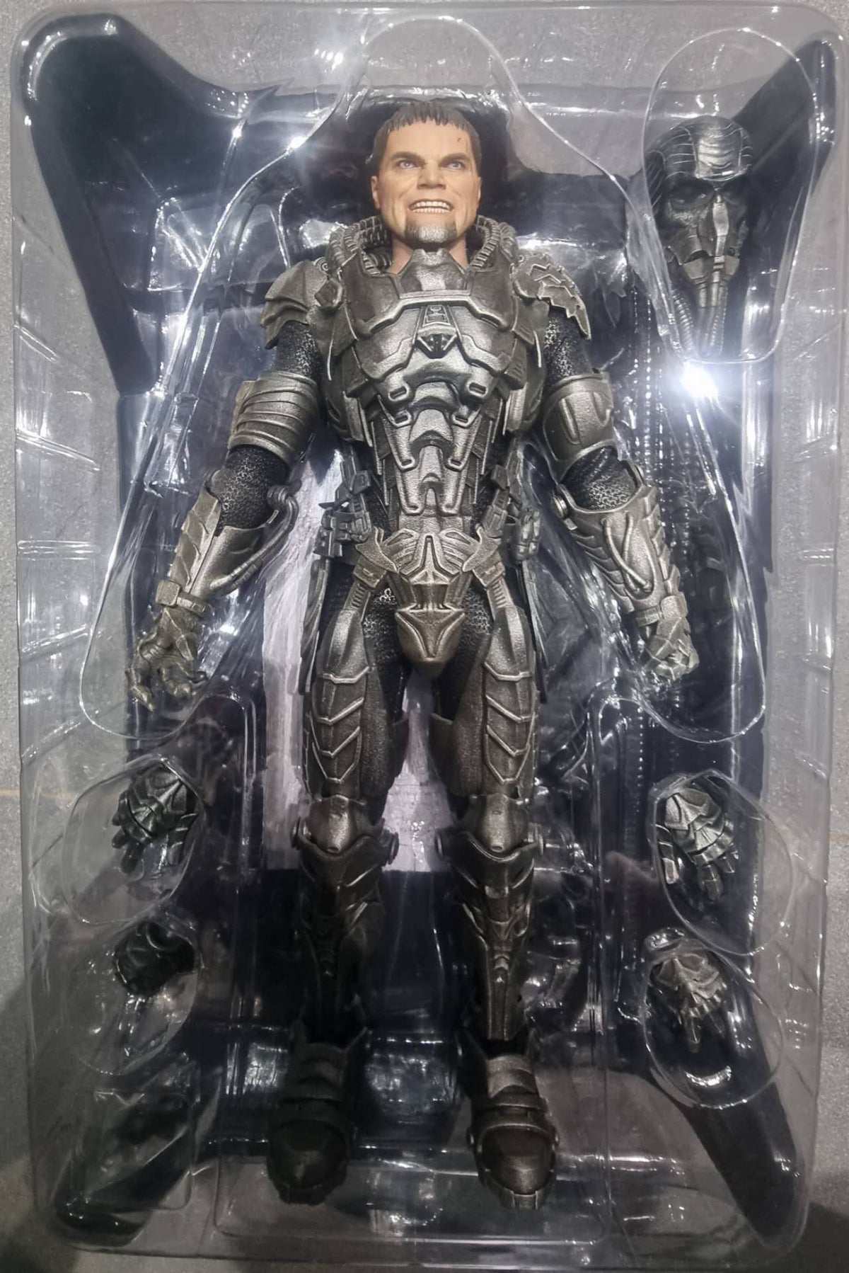 PRE-LOVED - Hot Toys - MMS216 - General Zod
