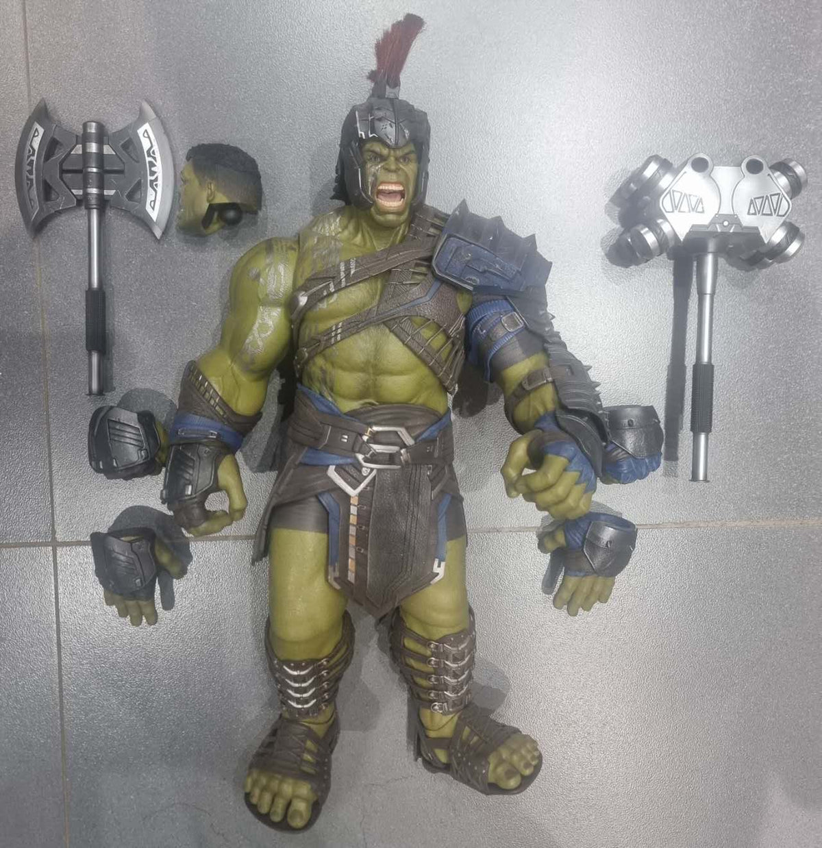 PRE-LOVED - Hot Toys - MMS430 - Thor : Ragnarok – Gladiator Hulk