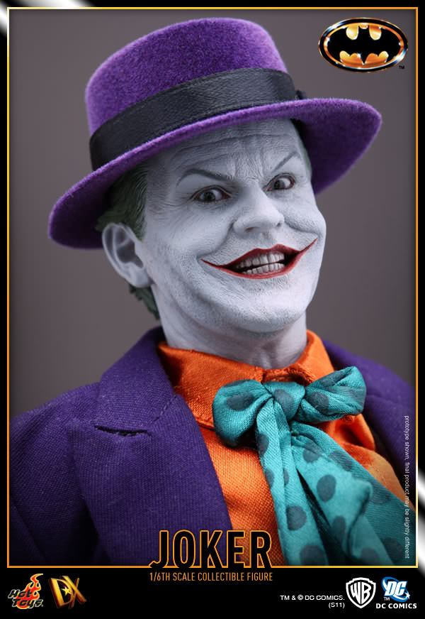 PRE-LOVED - HOT TOYS - DX08 - THE JOKER 1989