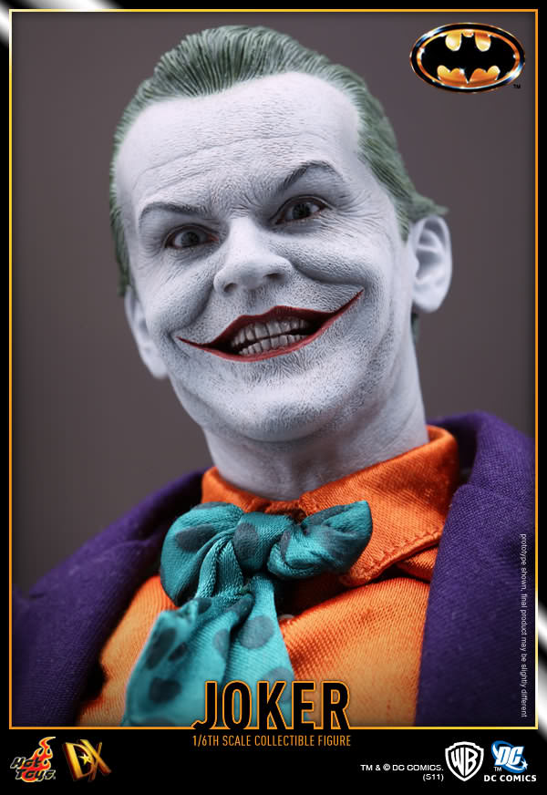 PRE-LOVED - HOT TOYS - DX08 - THE JOKER 1989