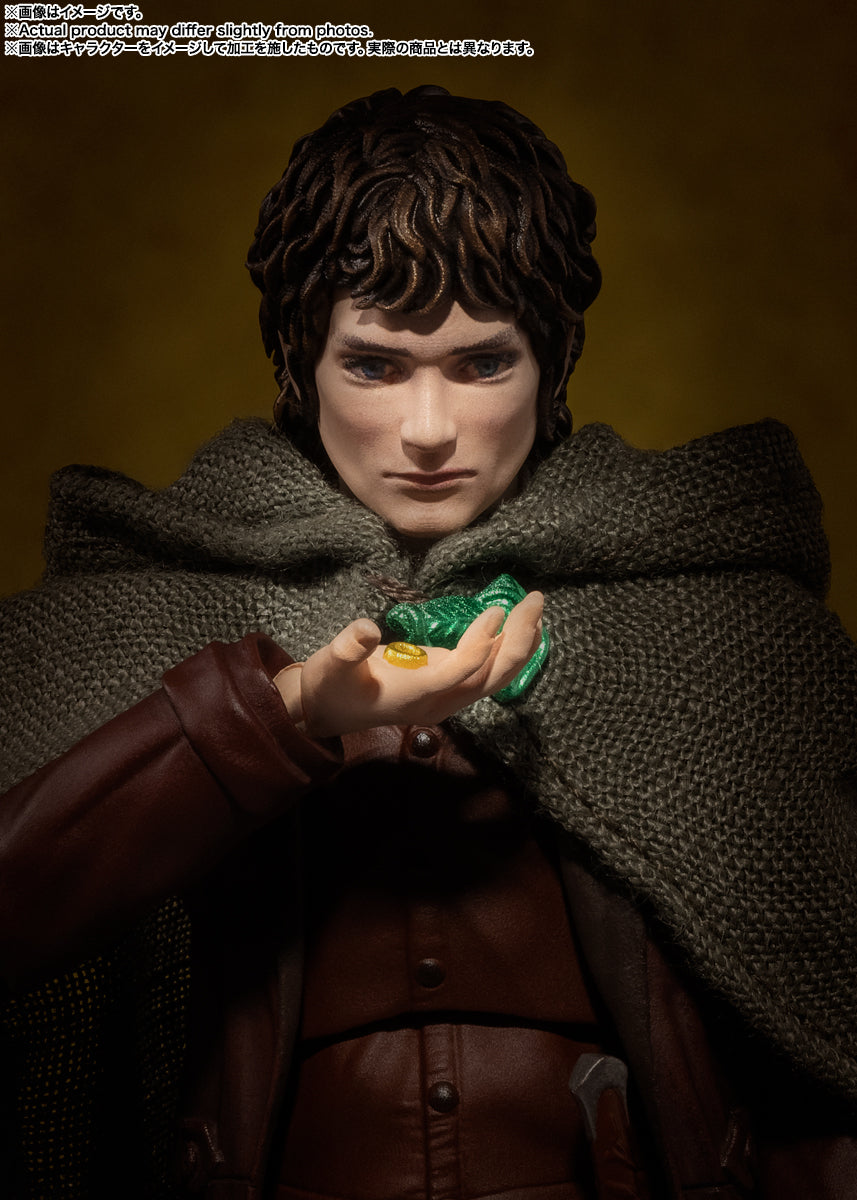 Tamashii Nations - S.H.Figuarts - The Lord of the Rings: The Fellowship of the Ring: Frodo Baggins & Gollum