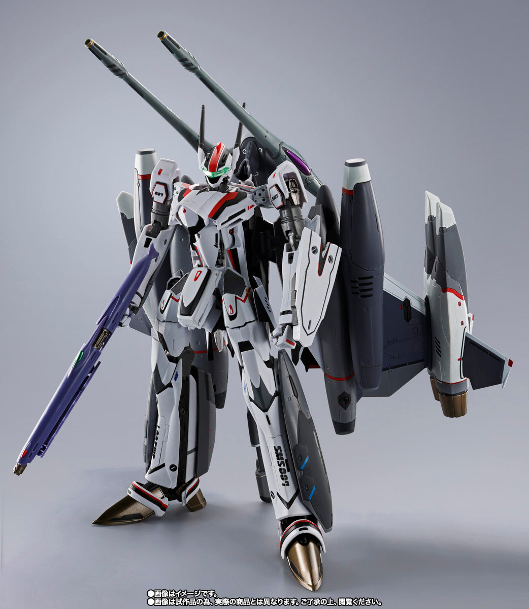 Tamashii Nations - Macross Frontier: The False Songstress DX Chogokin - VF-25F Tornado Messiah Valkyrie (Alto Saotome Use) Revival Ver.