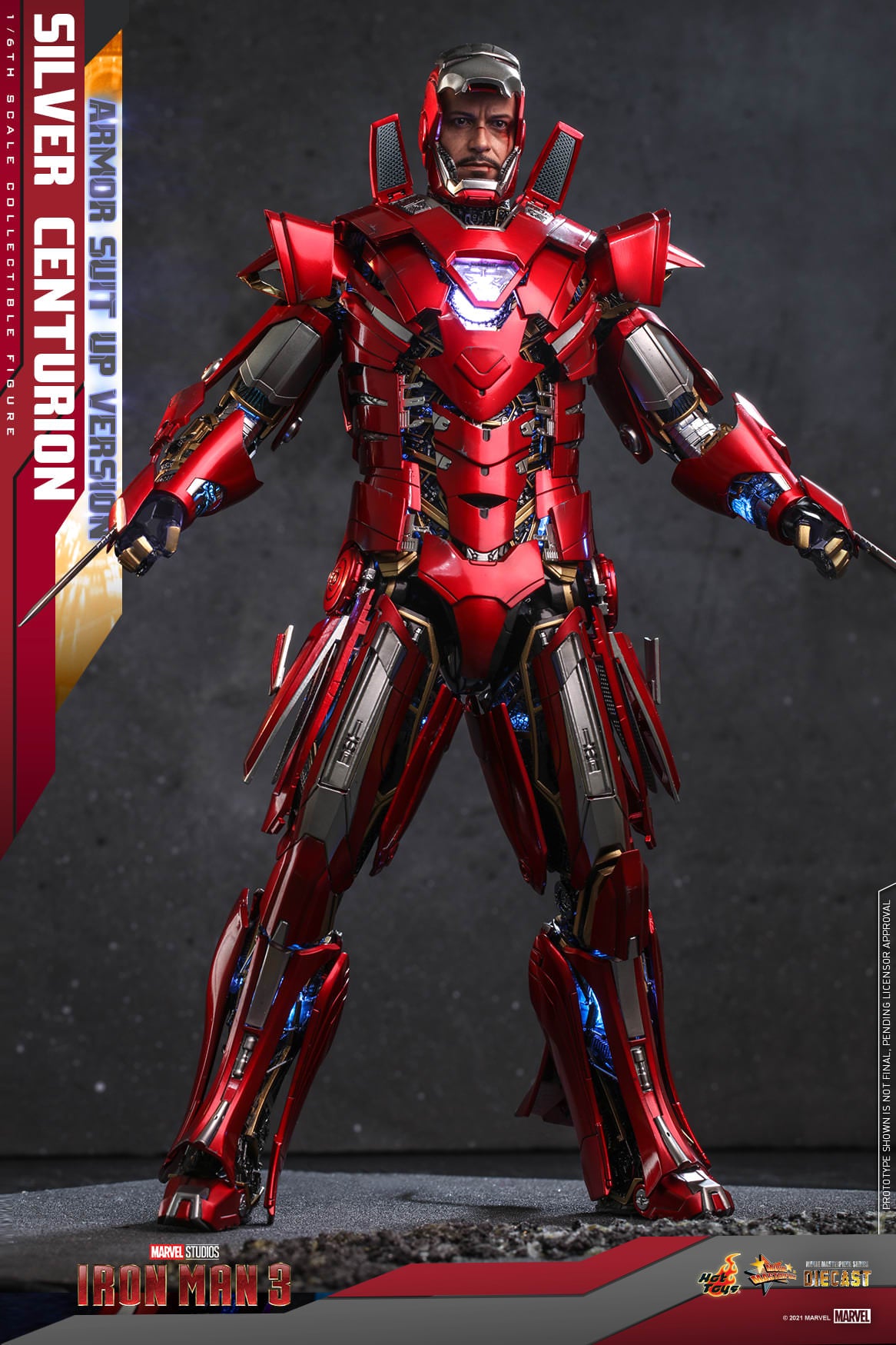 Hot Toys - MMS618D43: Iron Man 3 – Silver Centurion (Armor Suit Up) DIECAST