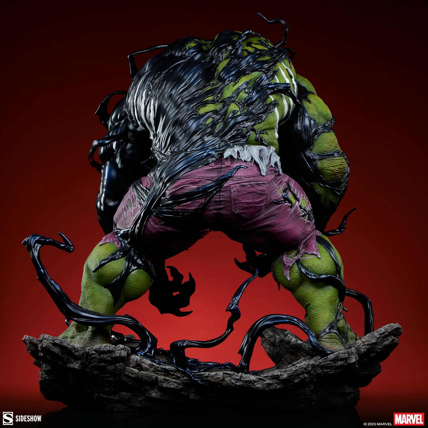 Sideshow Collectibles - 300903 - Venomized Hulk Premium Format™ Figure