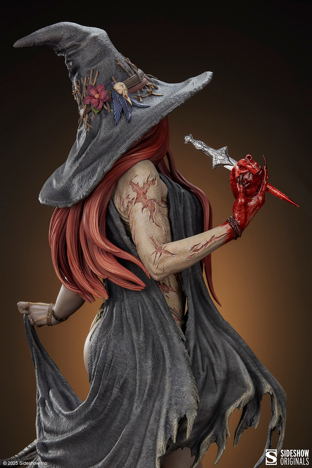 Sideshow Collectibles – Witch of the Woods Premium Format