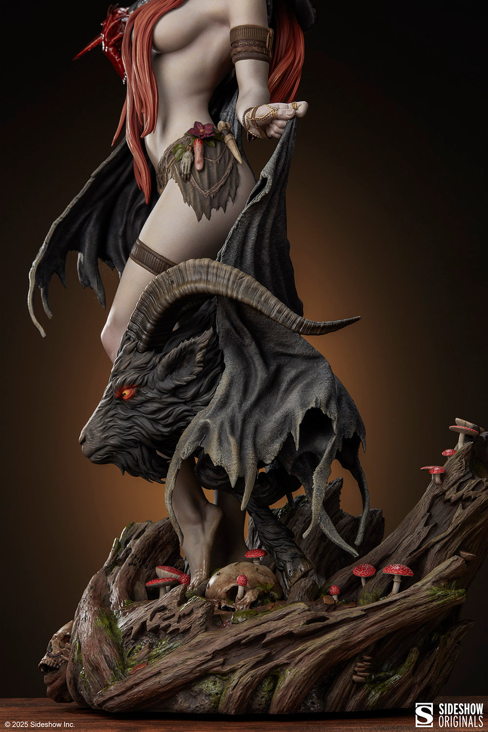 Sideshow Collectibles – Witch of the Woods Premium Format