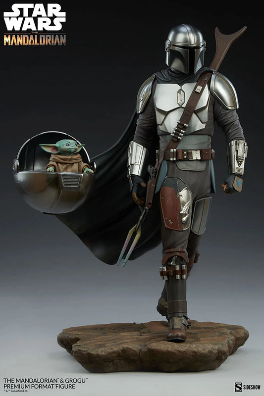 PRE-LOVED - Sideshow Collectibles - 300786 - The Mandalorian and Grogu Premium Format