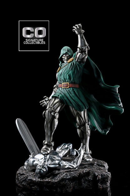 PRE-LOVED - CO Signature Collectibles - 1/4 scale Doctor Doom