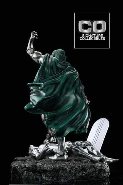 PRE-LOVED - CO Signature Collectibles - 1/4 scale Doctor Doom