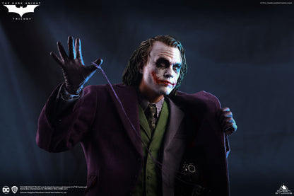 Queen Studios - The Dark Knight 1/4 Scale: The Joker