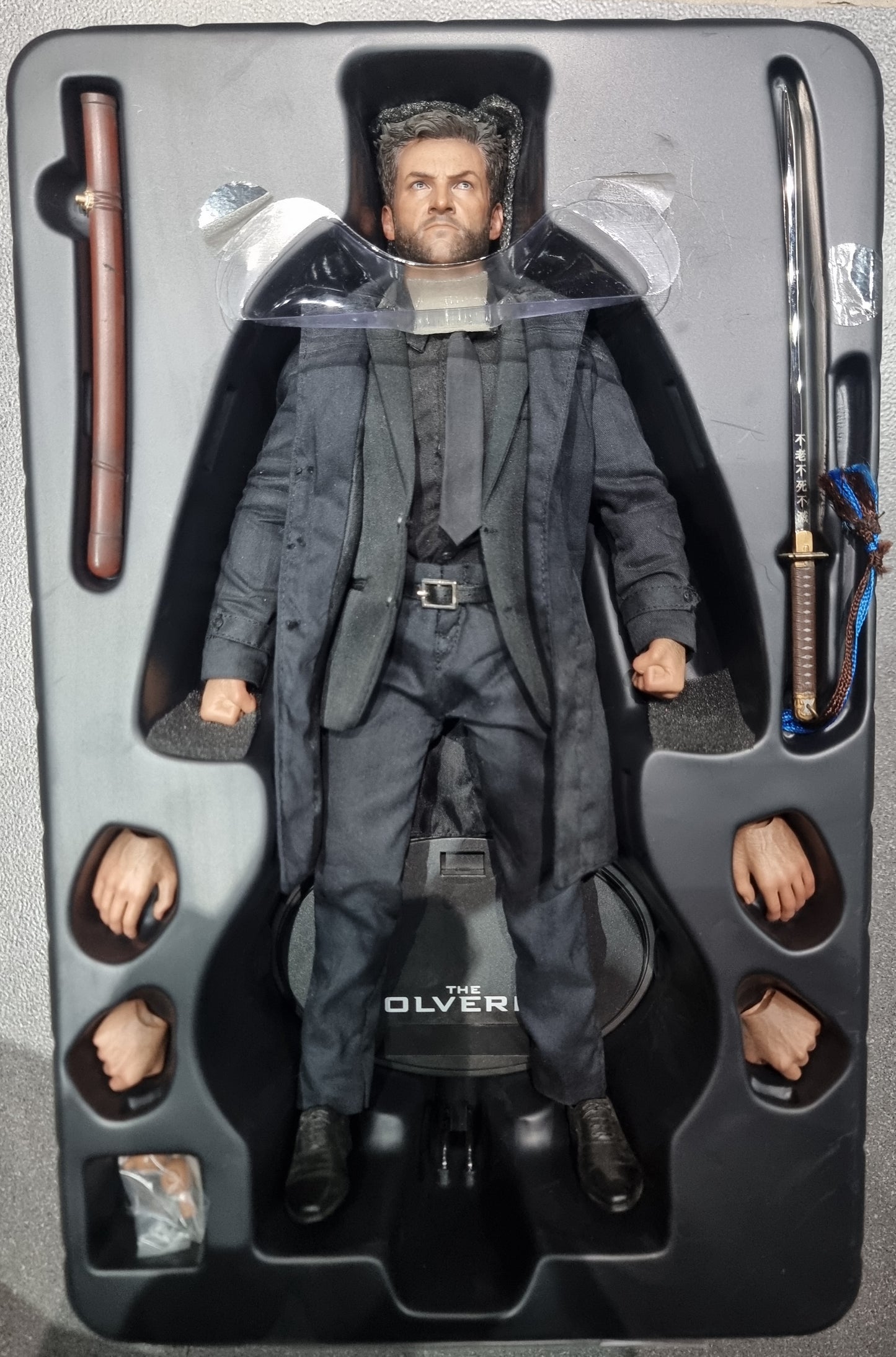 PRE-LOVED - Hot Toys - MMS220 - The Wolverine: Wolverine