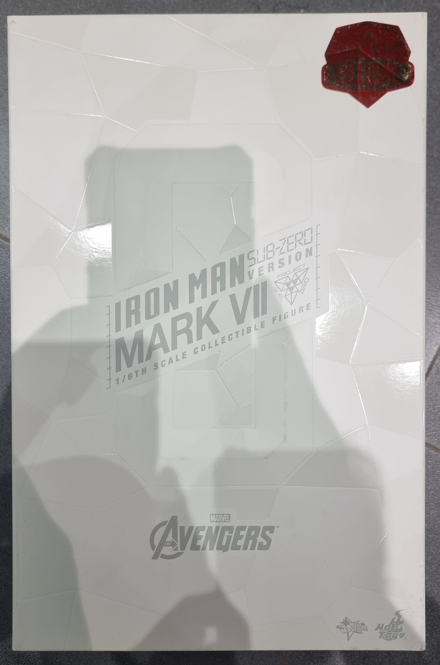 PRE-LOVED - Hot Toys - MMS329 - Avengers - Iron Man Mark VII (Sub-Zero Version)