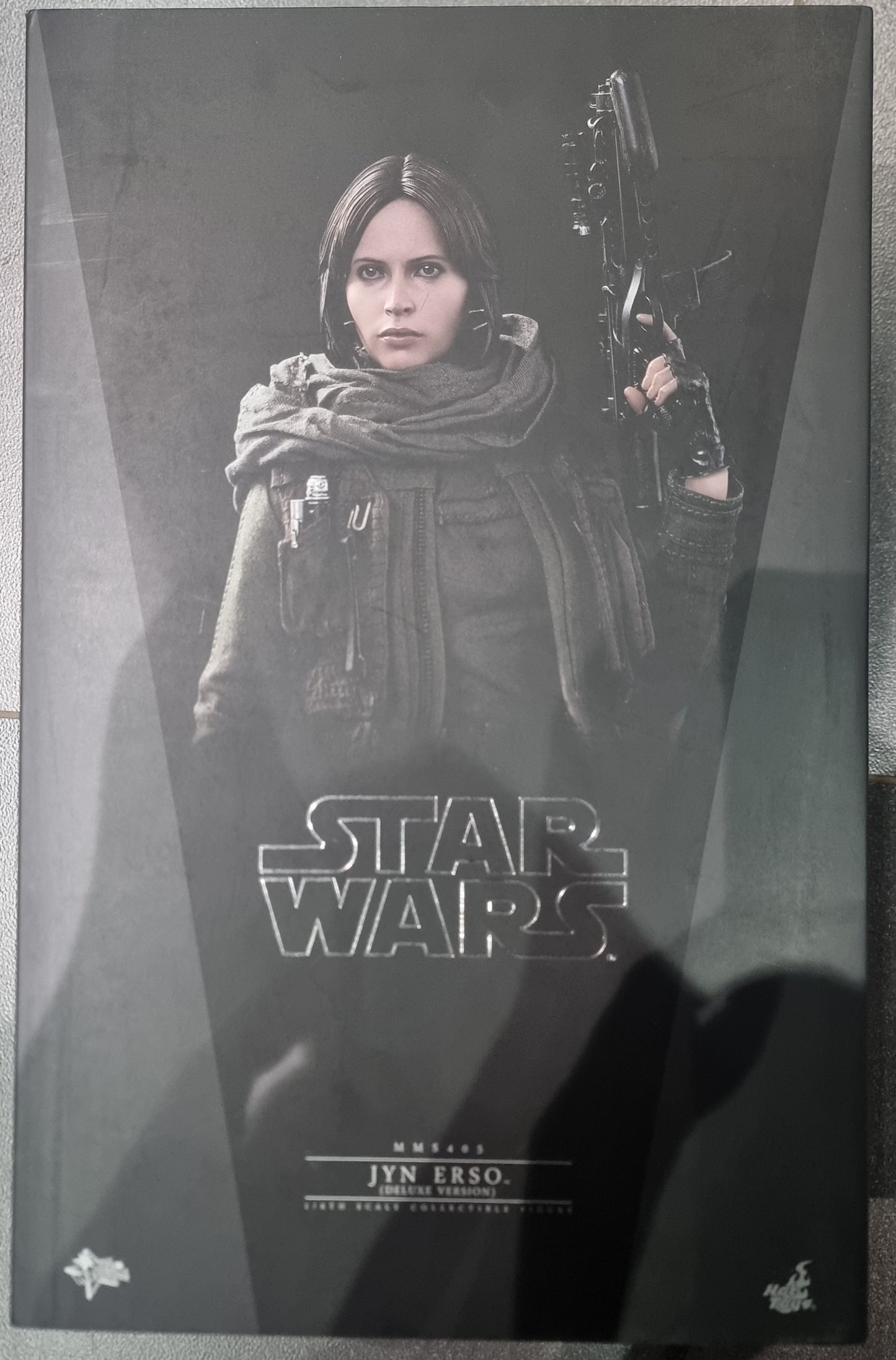 PRE-LOVED - Hot Toys - MMS405 - Star Wars : Rogue One – Jyn Erso (Deluxe Version)