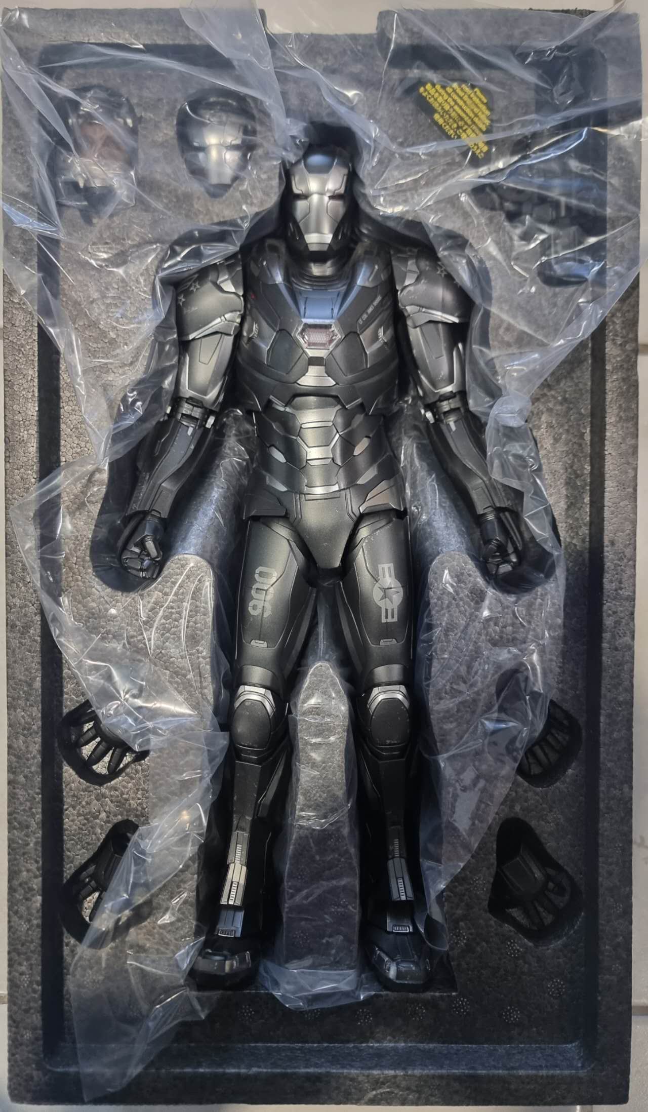 PRE-LOVED - Hot Toys - MMS530D31 - Avengers Endgame: War Machine Mark 6