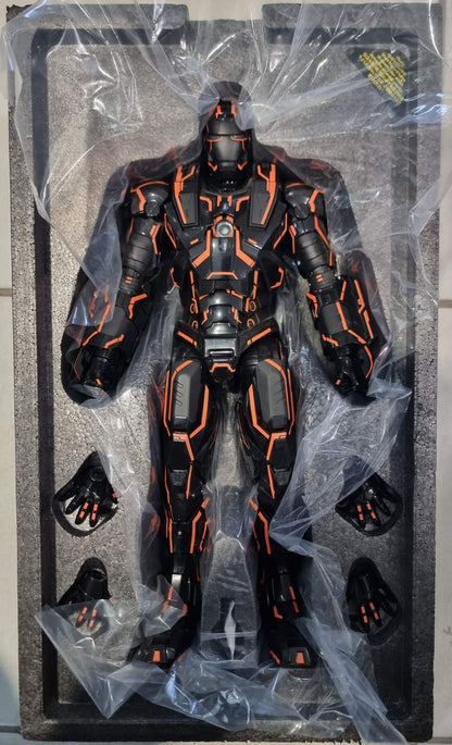 PRE-LOVED - Hot Toys Exclusive - MMS553D35 - War Machine Mark I Neon Tech (Diecast)