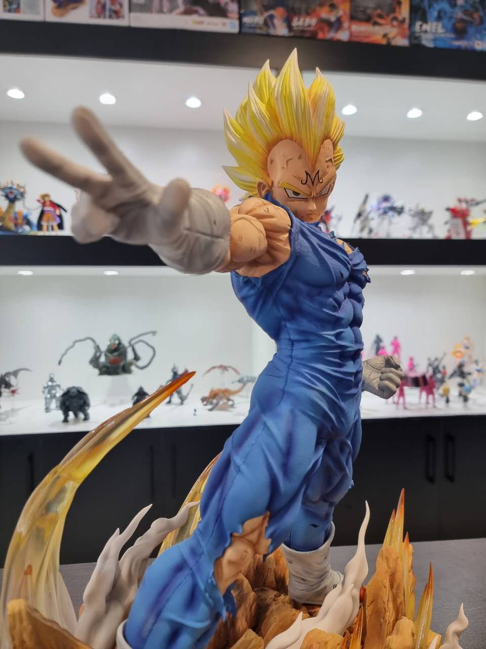 DU studio - 1/4 scale Majin Vegeta Statue
