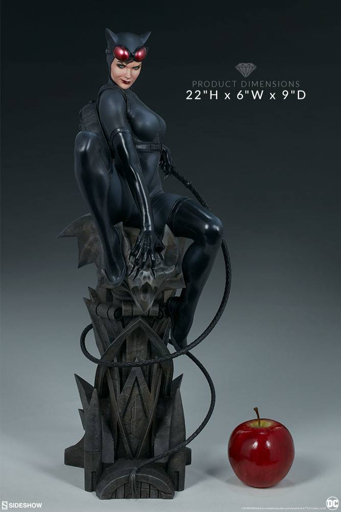 PRE-LOVED - Sideshow collectibles - 300678 - Catwoman Premium Format