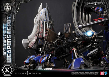 Prime 1 Studio - Transformers: Dark of the Moon: Optimus Prime Weapons Depot