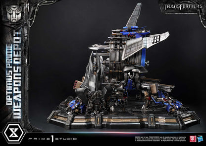 Prime 1 Studio - Transformers: Dark of the Moon: Optimus Prime Weapons Depot