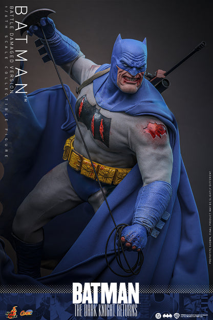 Hot Toys - CMS031 -  Batman: The Dark Knight™ Returns: Batman™ (Battle Damaged Version) 1/6th Collectibles Figure  Pre-order NOW