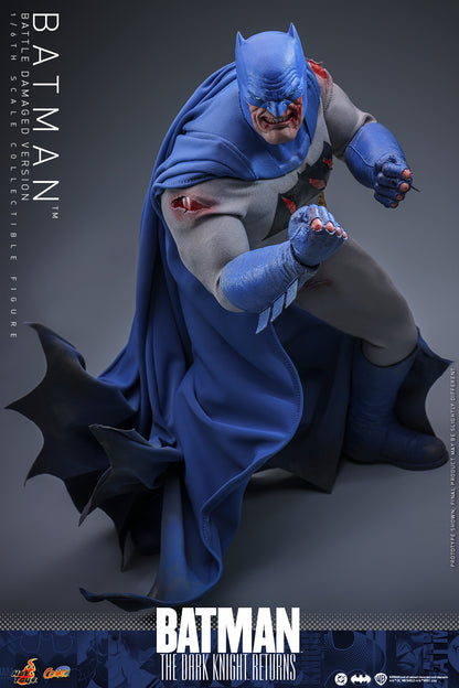 Hot Toys - CMS031 -  Batman: The Dark Knight™ Returns: Batman™ (Battle Damaged Version) 1/6th Collectibles Figure  Pre-order NOW