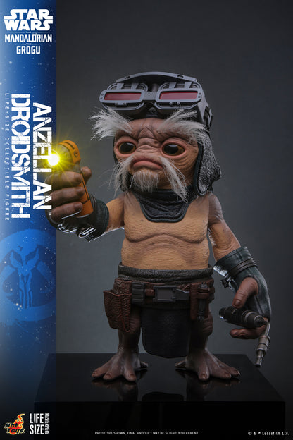 Hot Toys - LMS017 - Star Wars: The Mandalorian & Grogu™ - Anzellan Droidsmith™ Life-Size Collectible Set Pre-order NOW