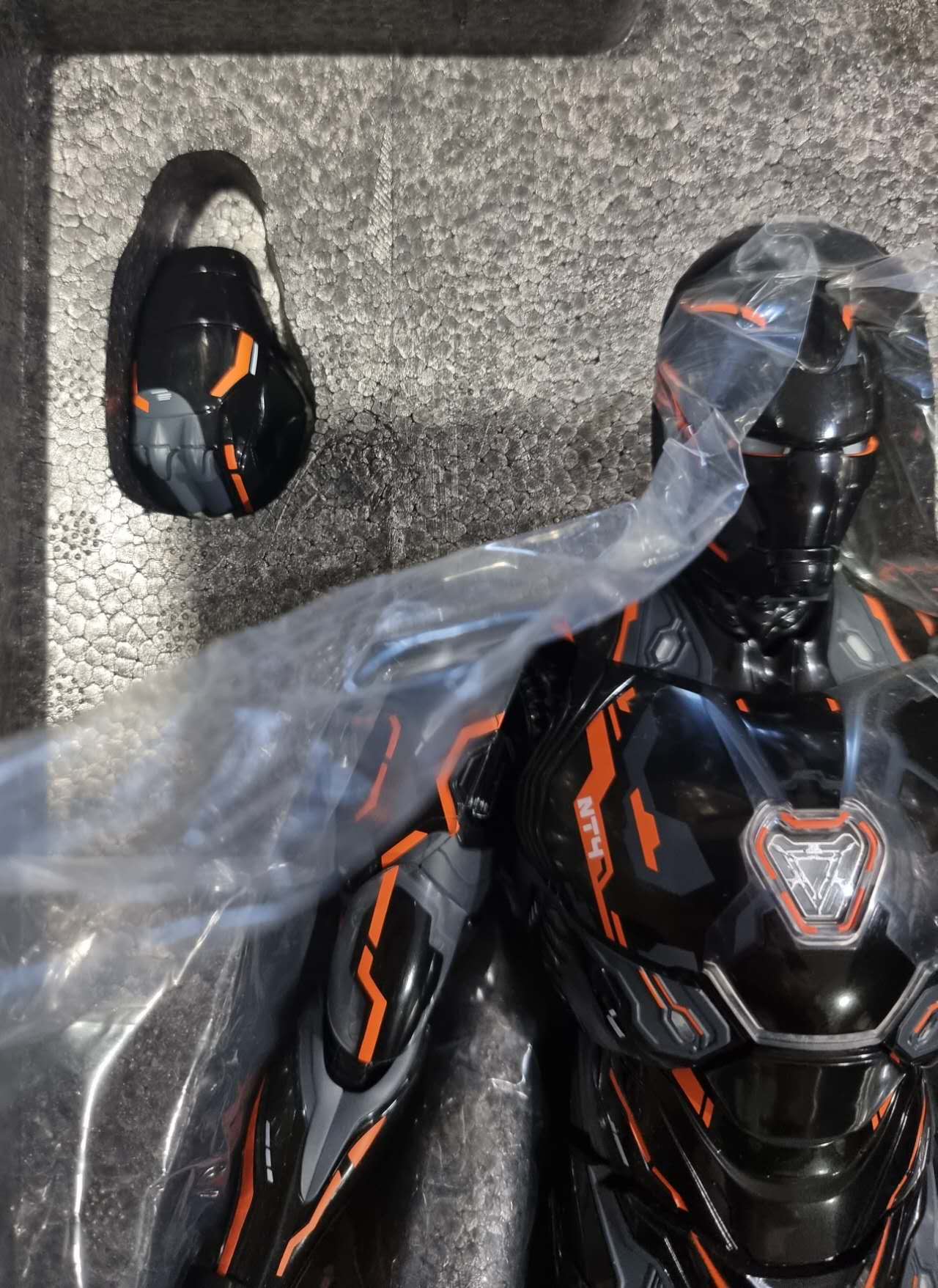 PRE-LOVED - Hot Toys - MMS597D39 - Iron Man Mark L 4.0 Neon Tech (2021 Toys Fair Exclusive)