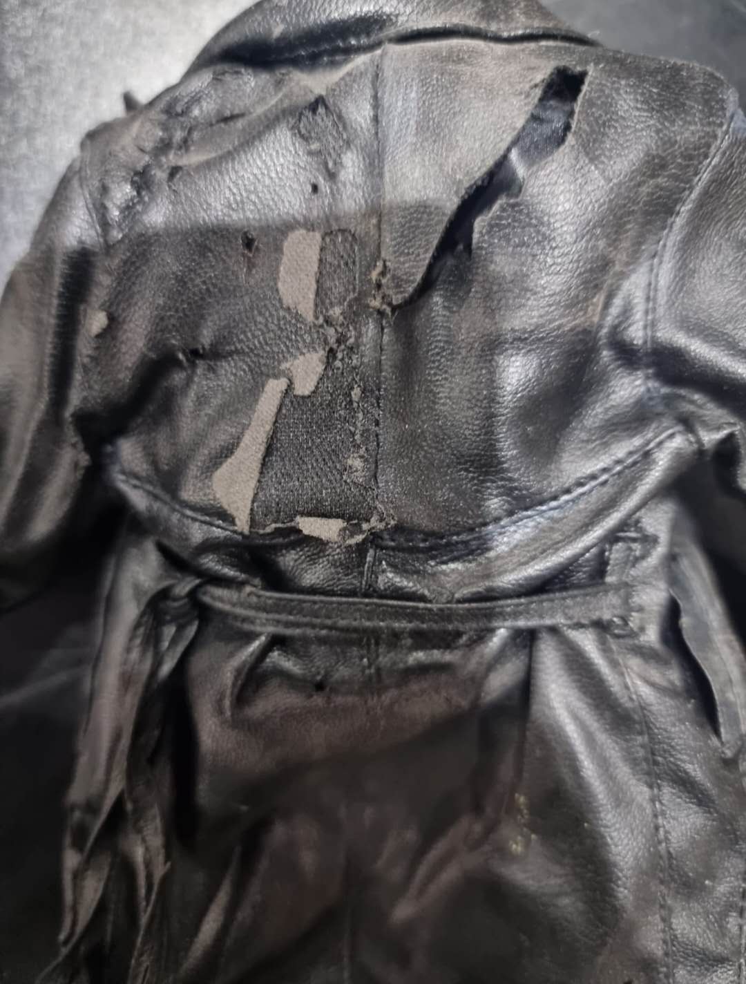 PRE-LOVED - Hot Toys - MMS210: Eric Draven - The Crow