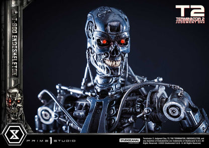 Prime 1 Studio - Terminator 2: Judgment Day - 1/3 Scale T-800 Endoskeleton DELUXE VERSION