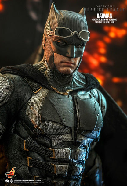 Hot Toys - TMS085 - Zack Snyder - Justice League: Batman (Tactical Batsuit Version)