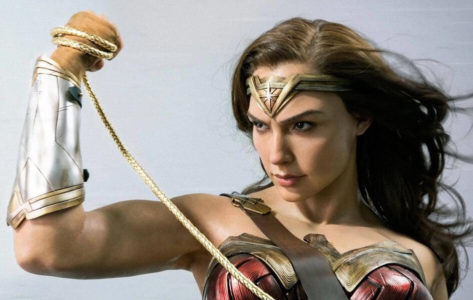 PRE-LOVED - Infinity Studios - Wonder Woman Life Size Bust