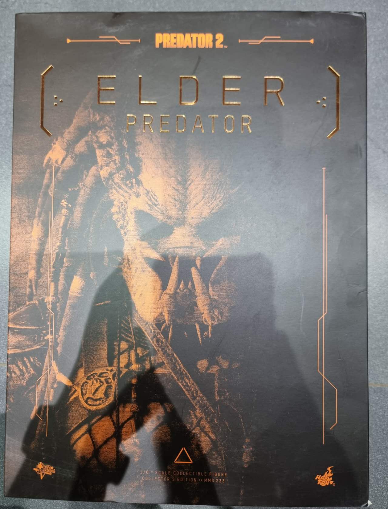 PRE-LOVED - Hot Toys - MMS233 - Predator 2: Elder Predator