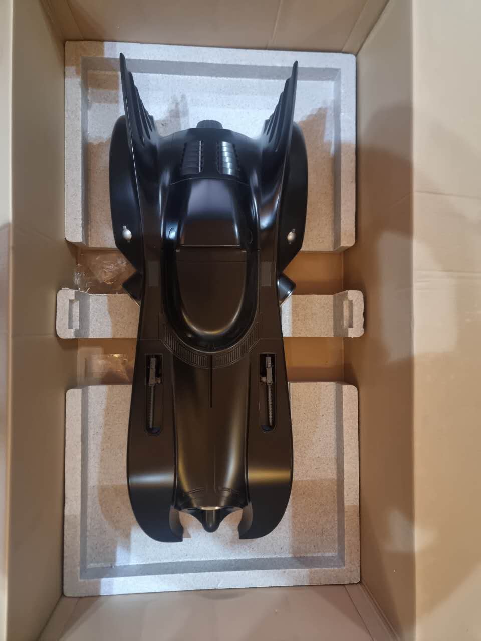 PRE-LOVED - Hot Toys - MMS170 - Batman 1989: Batmobile 1989 (1st Version)