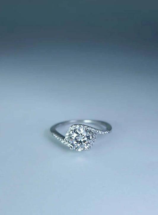 1.0ct Moissanite / 925 Silver Ring - Saturn