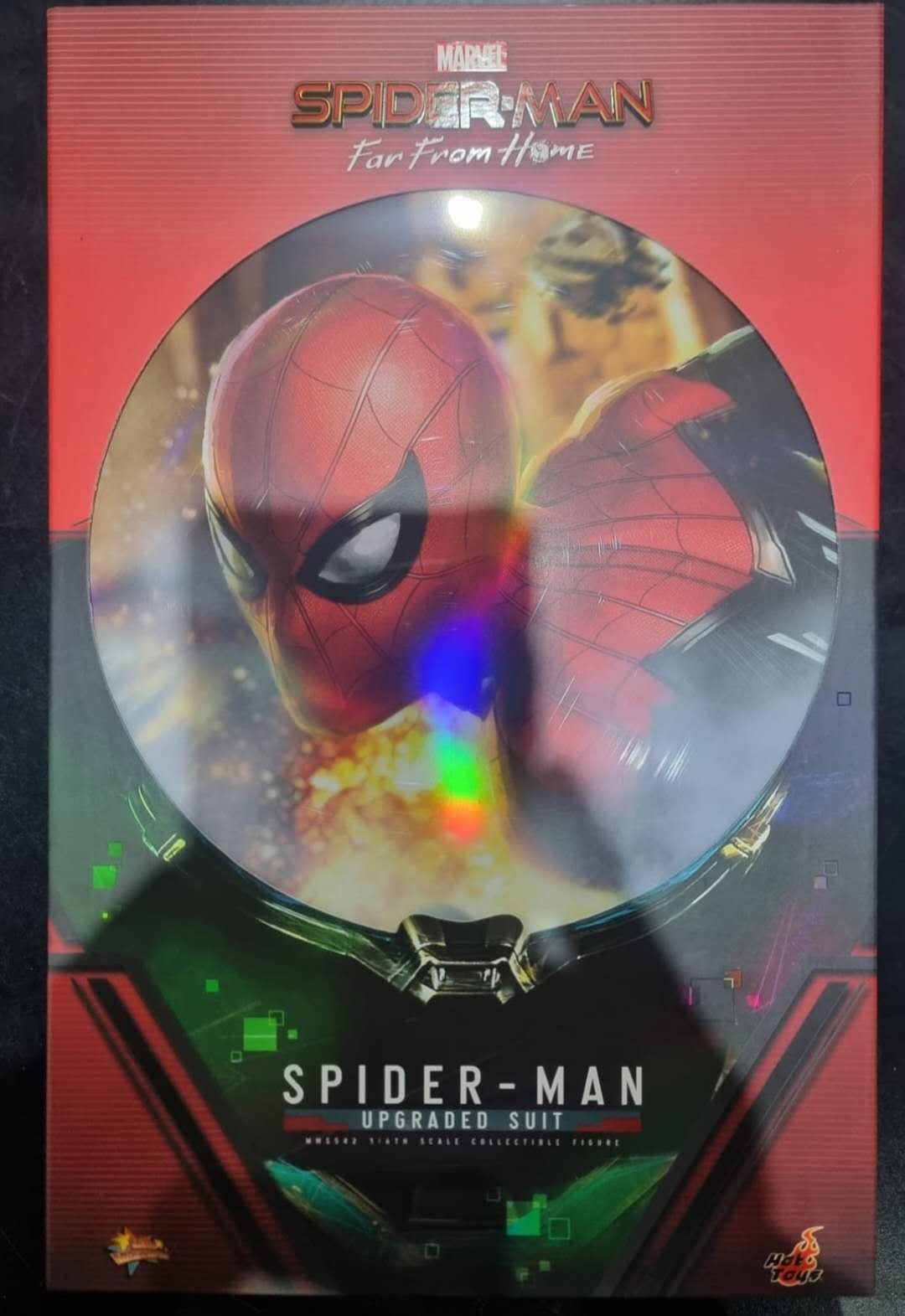 PRE-LOVED - HOT TOYS - MMS542 - SPIDER-MAN (UPGRADED SUIT)