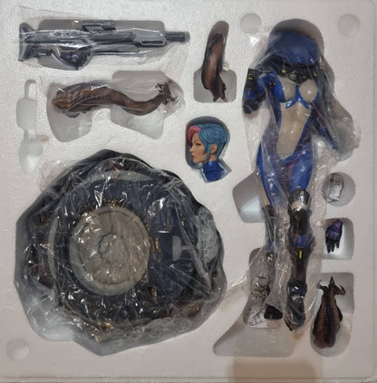 PRE-LOVED - SIDESHOW COLLECTIBLES - 300753 - Bounty Hunter: Galactic Gun For Hire (DAMAGED PARTS!)