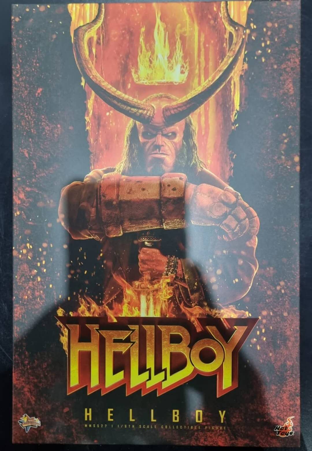 PRE-LOVED - Hot Toys - MMS527 - Hell Boy: Hell Boy