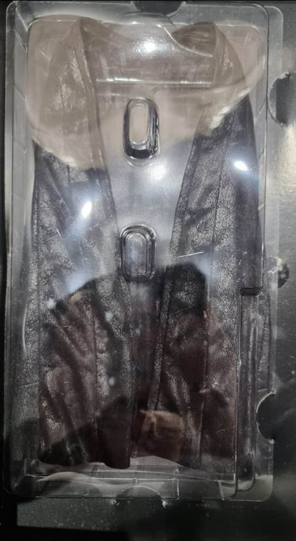 PRE-LOVED - Hot Toys - MMS438: Kylo Ren