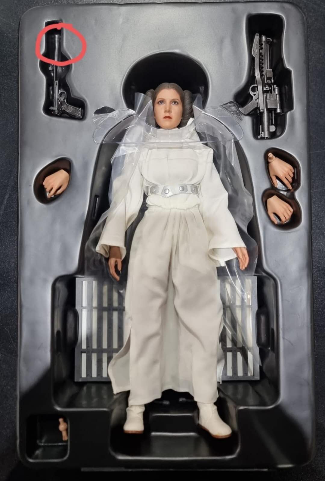 PRE-LOVED - Hot Toys - MMS298 - Star Wars: Princess Leia