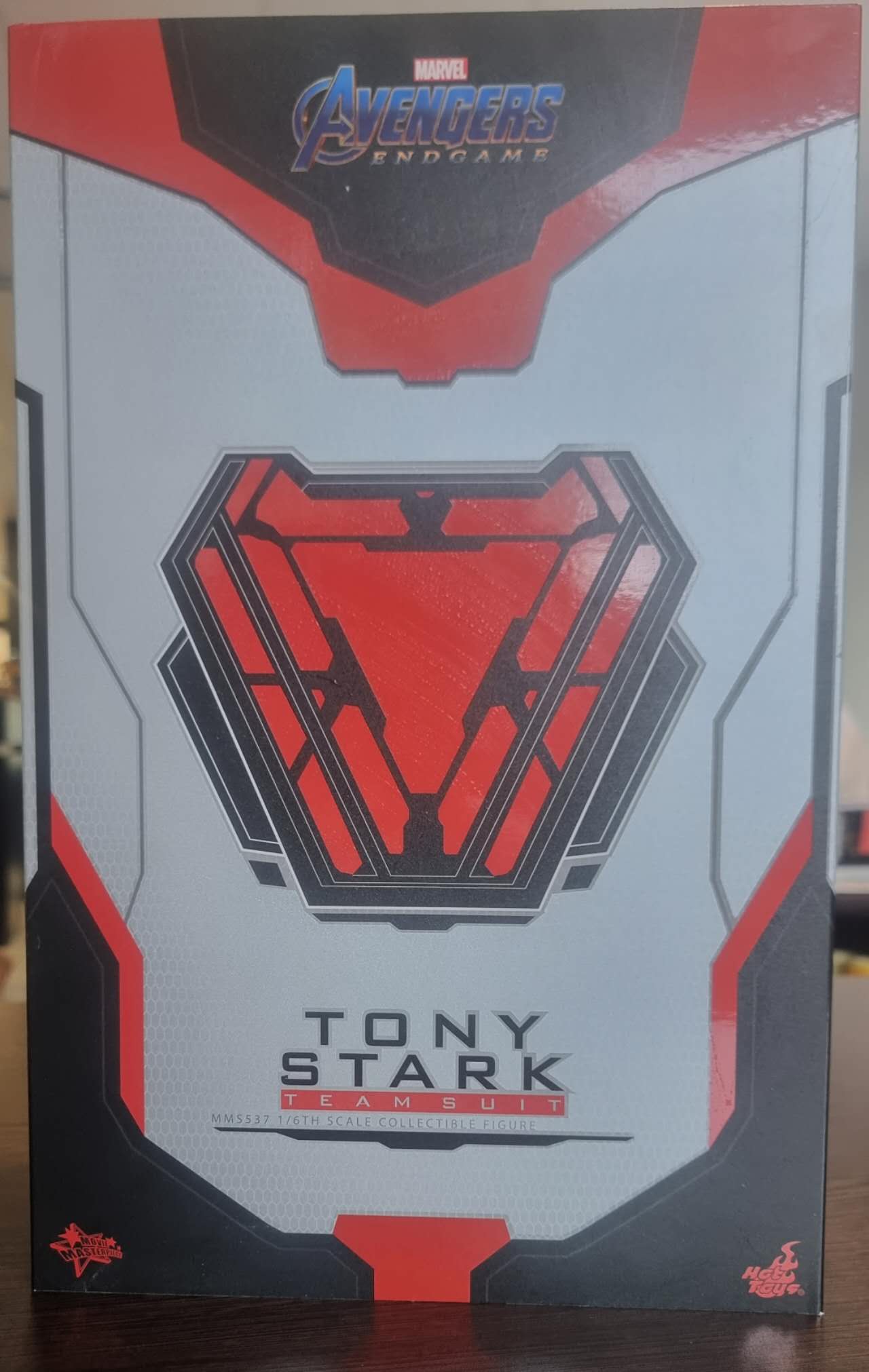 PRE-LOVED - Hot Toys - MMS537 - Avengers Endgame: Tony Stark Team Suit